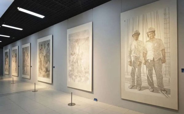 天平配资 “韩学中·赤木范陆绘画作品双人展”亮相中国国家画院